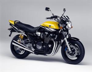 Yamaha XJR1300 2003 года